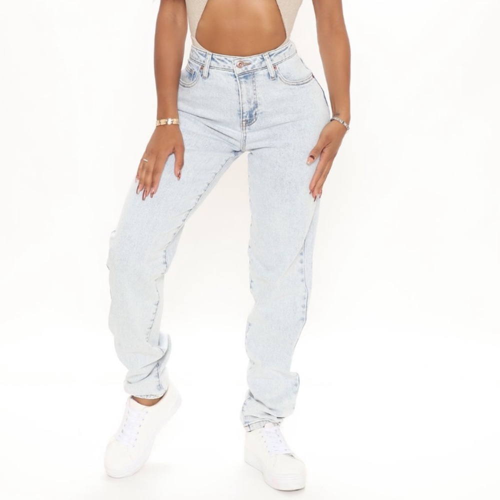 fashion nova light wash straight leg jeans